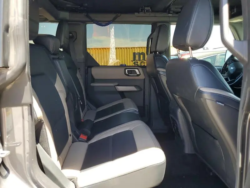 2022 FORD BRONCO BASE  