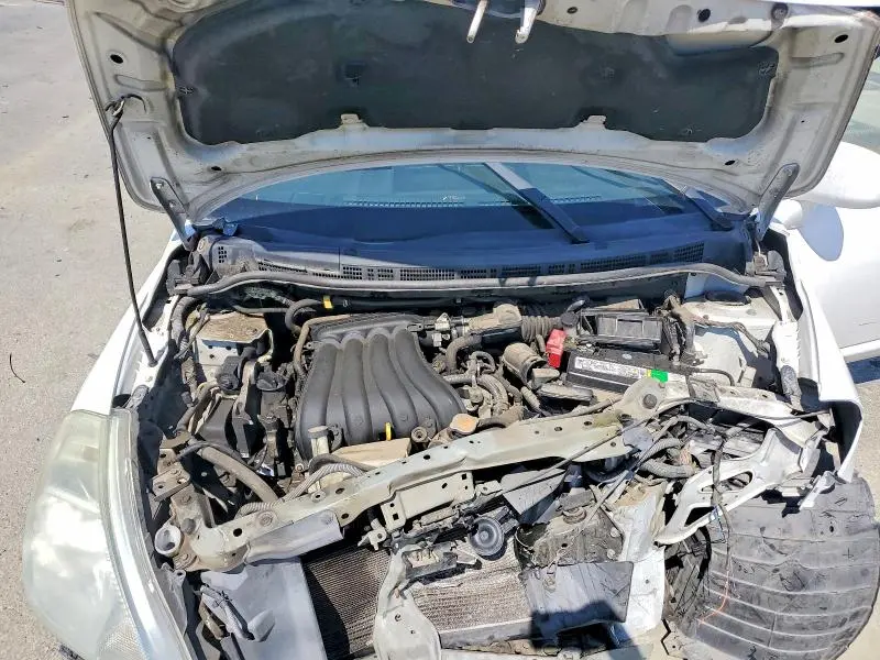 2010 NISSAN VERSA 1.8 S  