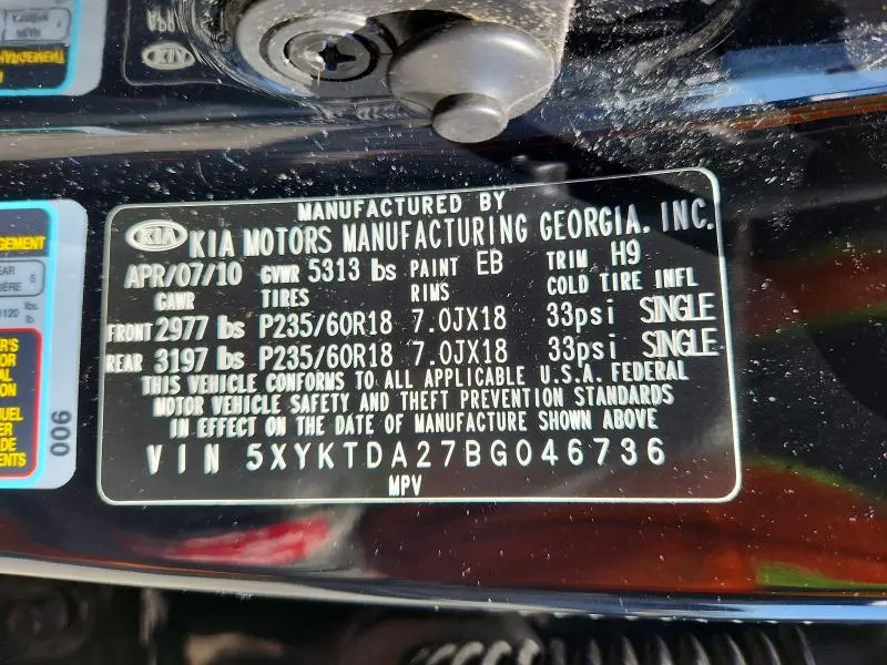 2011 KIA SORENTO LX  