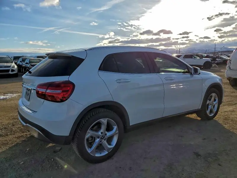 2020 MERCEDES-BENZ GLA 250 4MATIC  