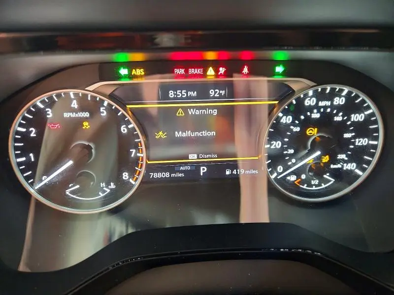 2022 NISSAN PATHFINDER SV  