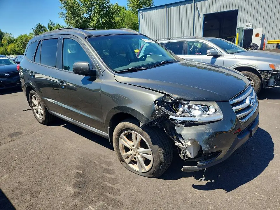 2012 HYUNDAI SANTA FE SE  