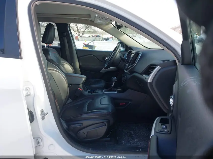 2018 JEEP CHEROKEE TRAILHAWK 4X4