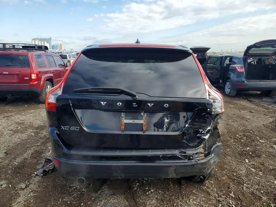 2011 VOLVO XC60 T6  