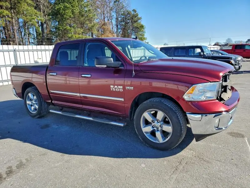 2017 RAM 1500 SLT  
