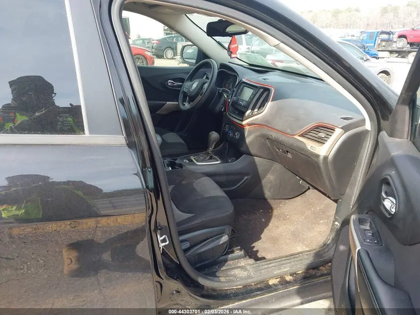 2017 JEEP CHEROKEE SPORT FWD