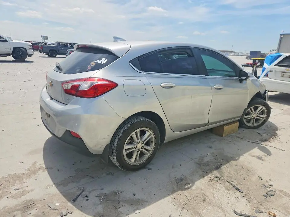 2017 CHEVROLET CRUZE LT  