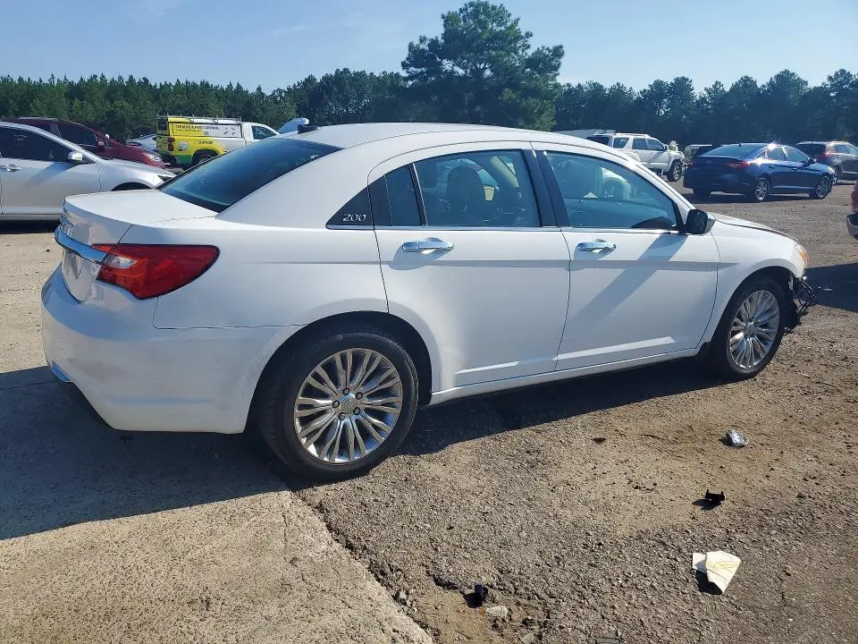 2013 CHRYSLER 200 LIMITED  