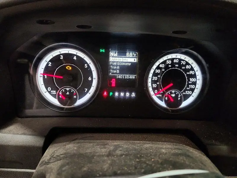 2014 RAM 1500 SLT  