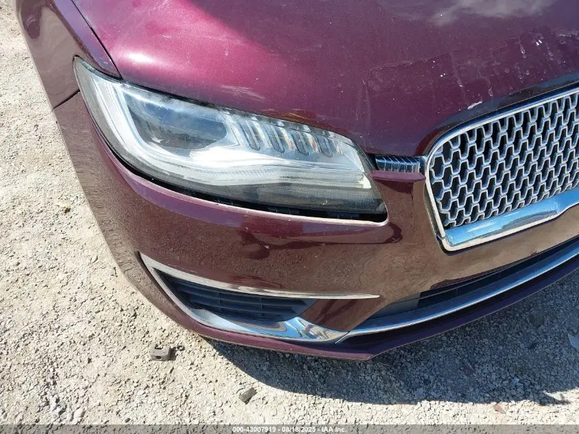 2017 LINCOLN MKZ RESERVE