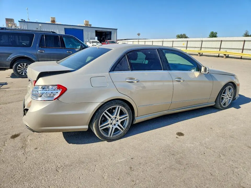 2010 MERCEDES-BENZ E 350  