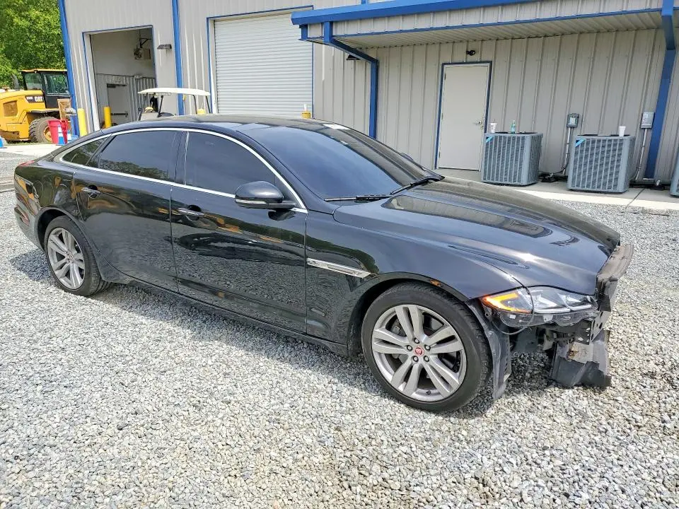 2016 JAGUAR XJL PORTFOLIO  