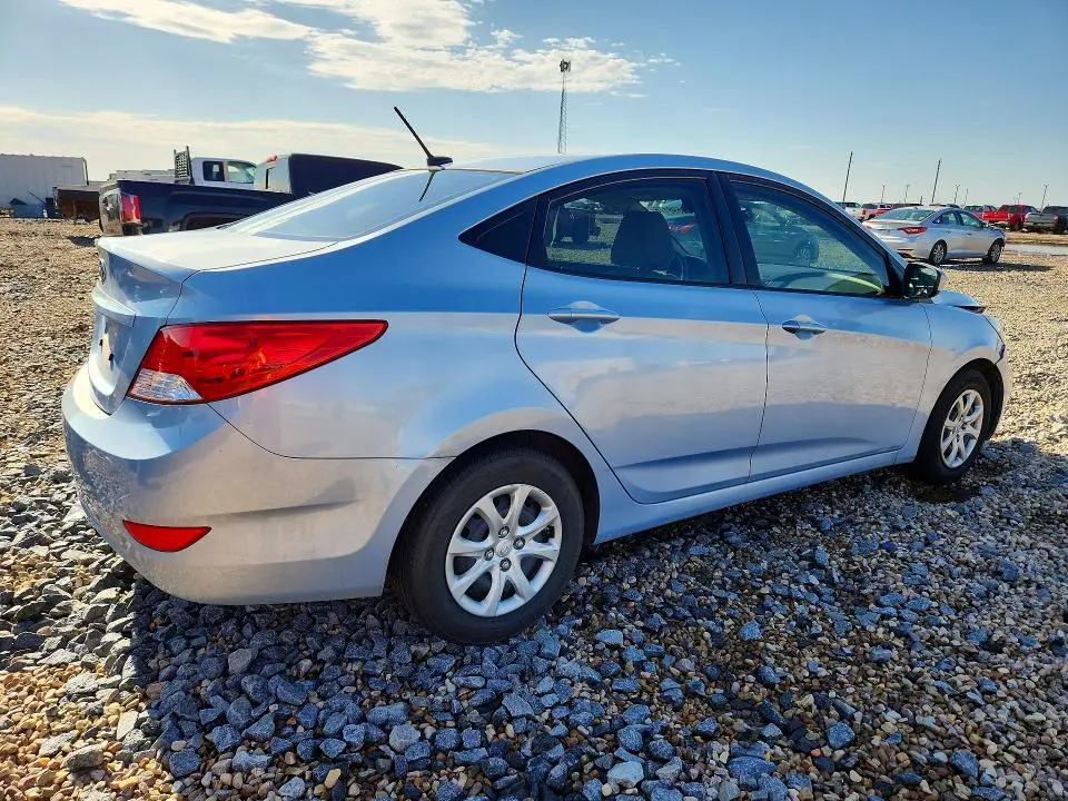 2013 HYUNDAI ACCENT GLS  