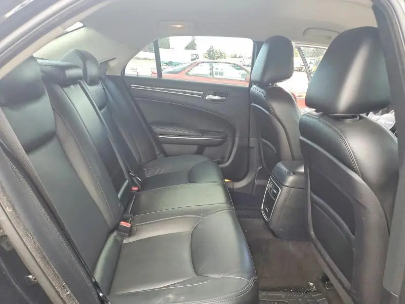 2016 CHRYSLER 300 LIMITED  