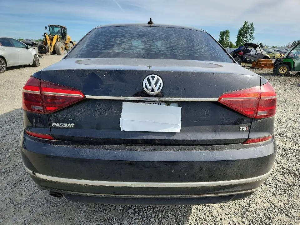 2017 VOLKSWAGEN PASSAT R-LINE  