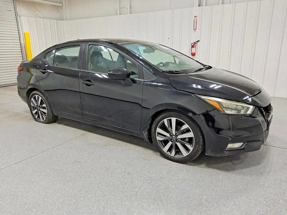 2020 NISSAN VERSA SR  
