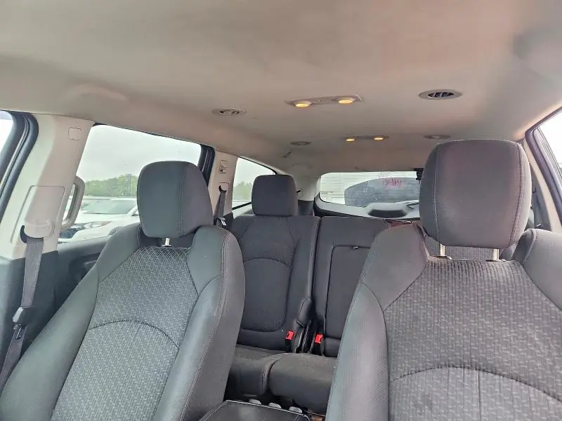 2011 CHEVROLET TRAVERSE LT  