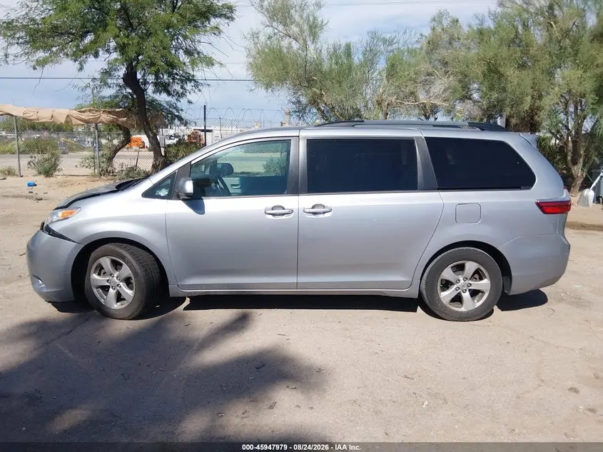 2017 TOYOTA SIENNA LE 8 PASSENGER