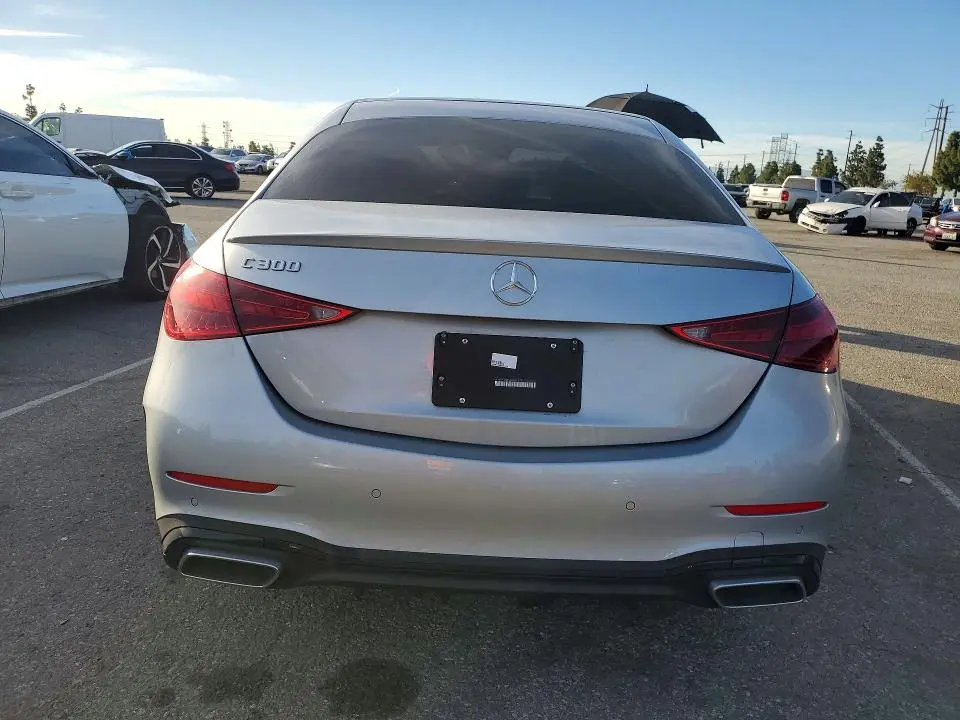 2025 MERCEDES-BENZ C 300  