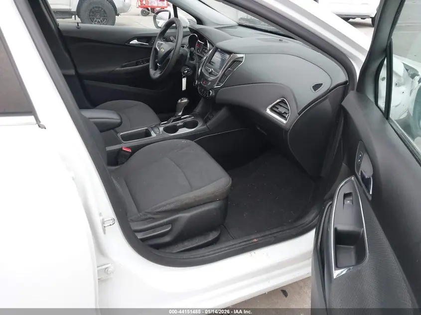 2019 CHEVROLET CRUZE LT