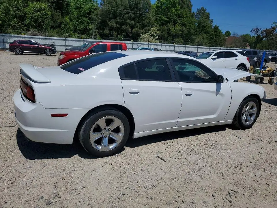 2013 DODGE CHARGER SE  