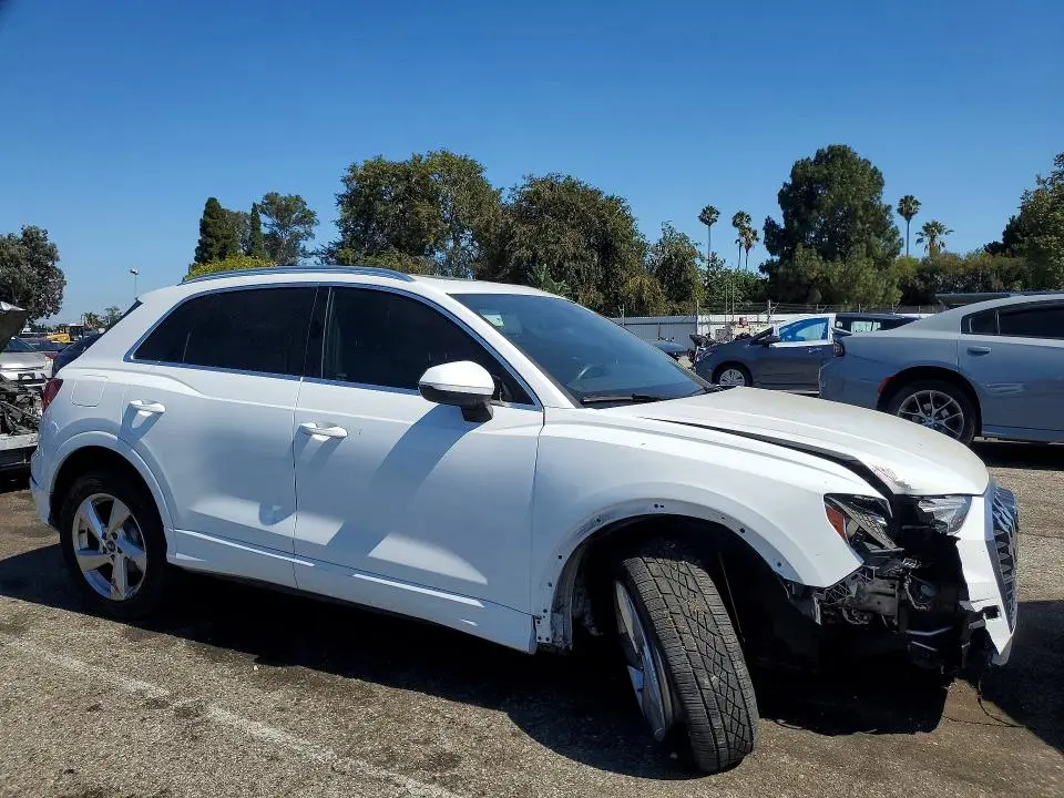 2021 AUDI Q3 PREMIUM 40  
