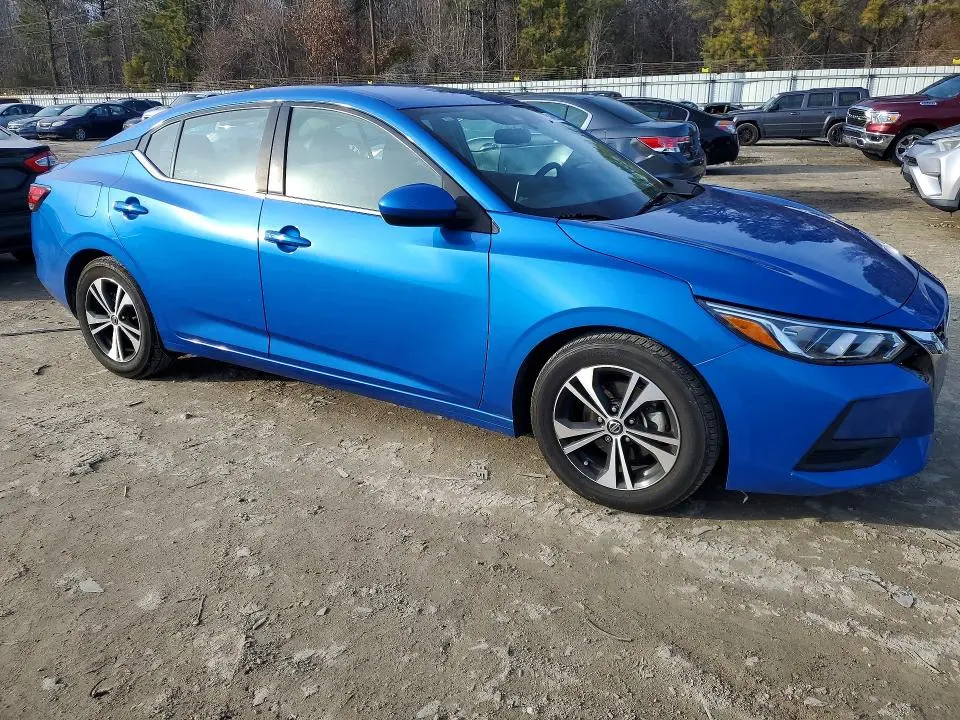 2022 NISSAN SENTRA SV  