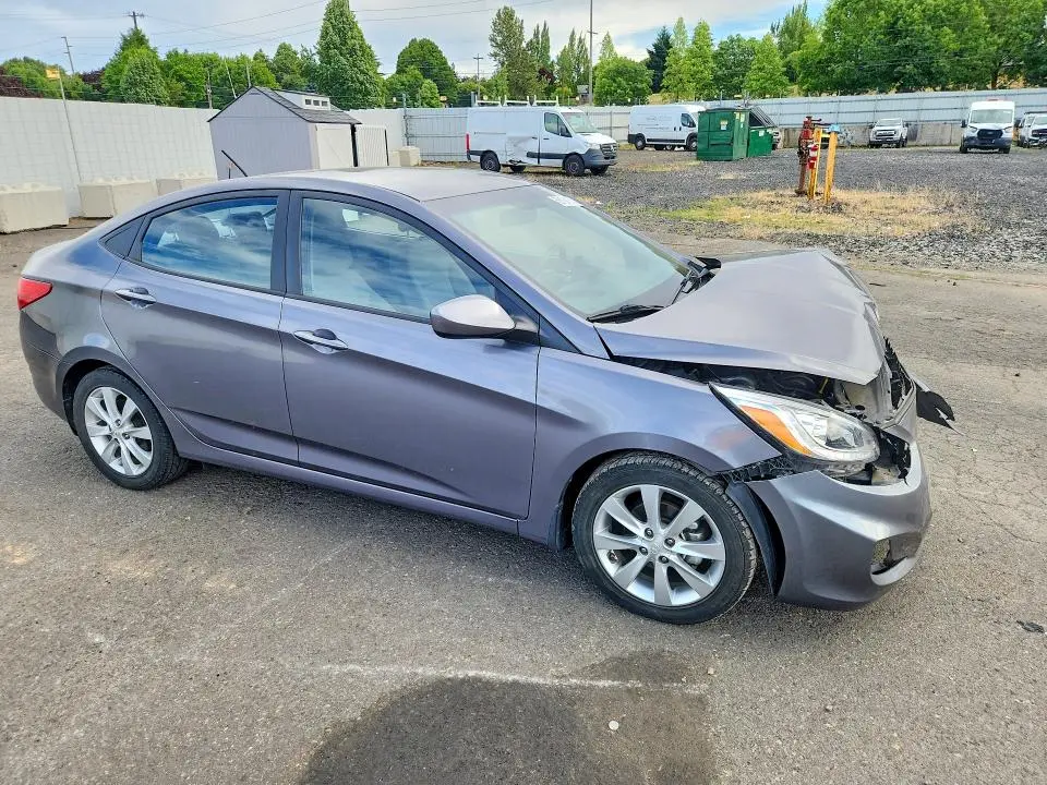 2014 HYUNDAI ACCENT GLS  