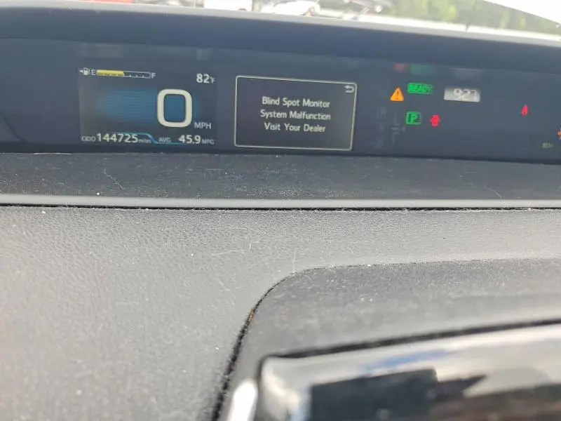 2020 TOYOTA PRIUS XLE  