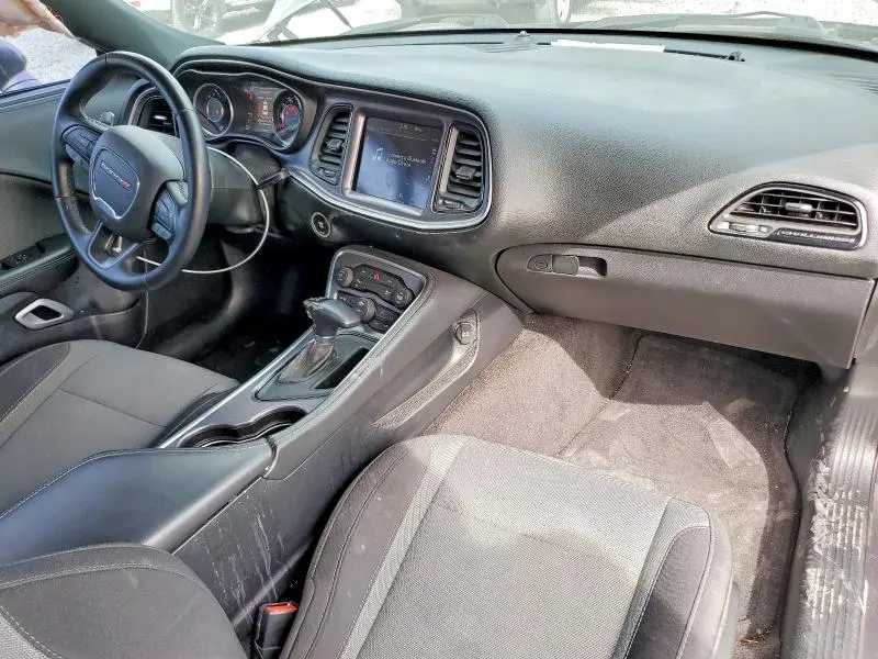 2015 DODGE CHALLENGER SXT  