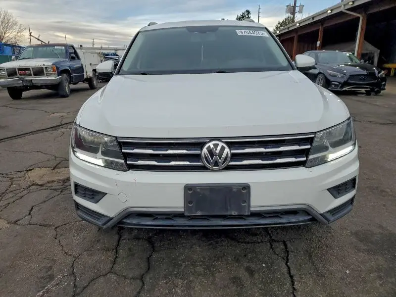 2018 VOLKSWAGEN TIGUAN SE  