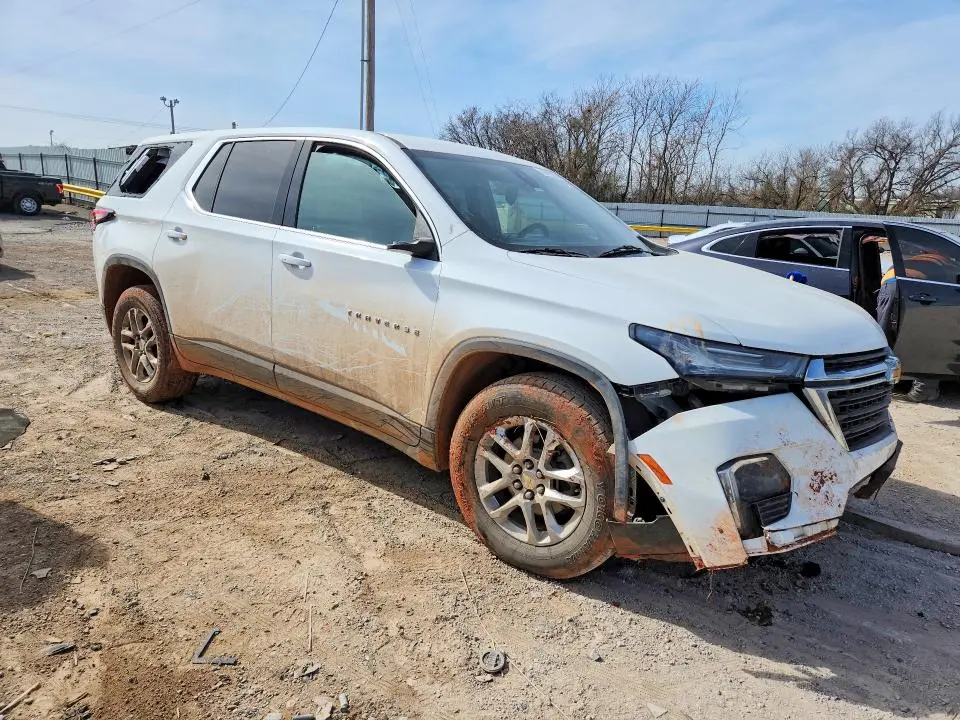 2022 CHEVROLET TRAVERSE LS  