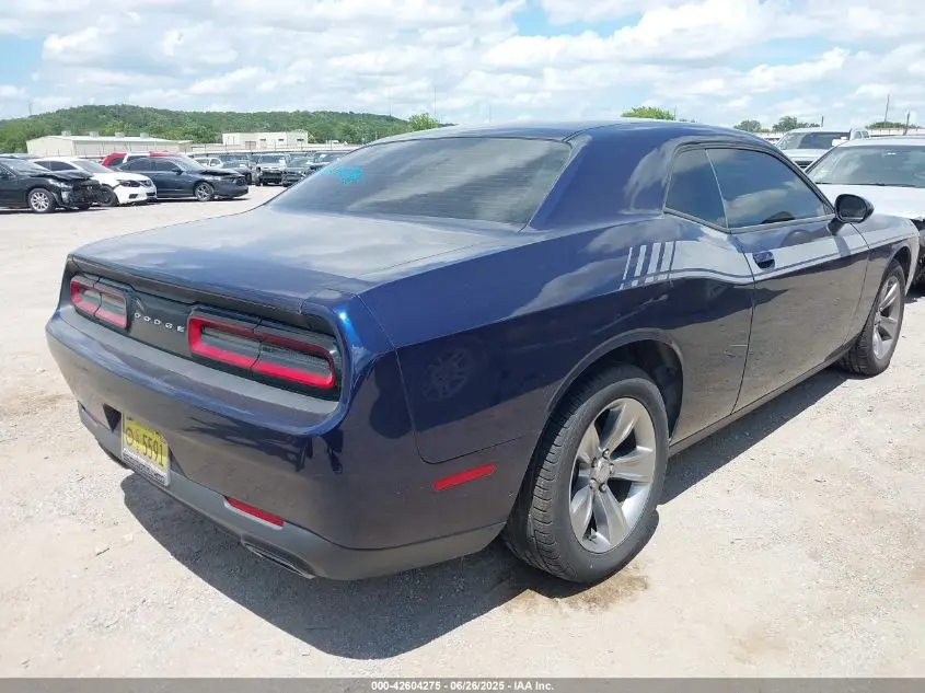 2016 DODGE CHALLENGER SXT