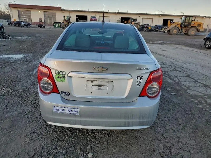 2013 CHEVROLET SONIC LS  