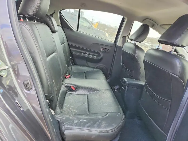 2019 TOYOTA PRIUS C L  