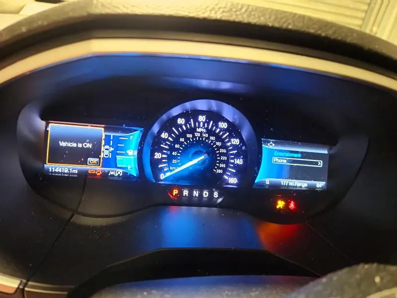 2021 FORD EDGE SE  