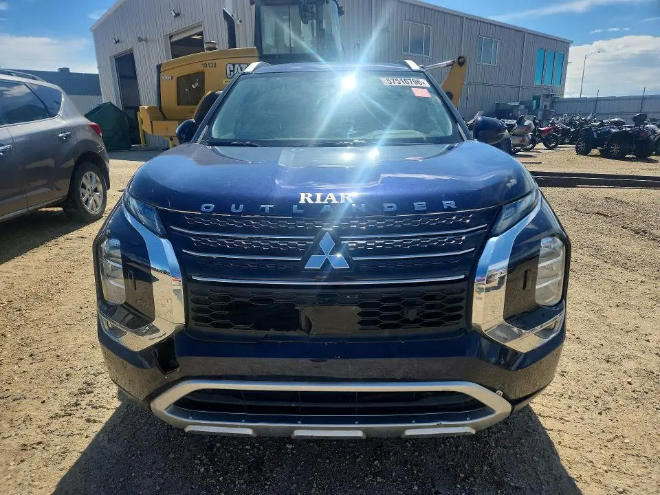 2022 MITSUBISHI OUTLANDER SE  