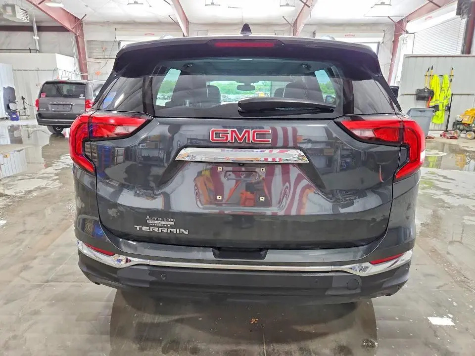 2018 GMC TERRAIN SLT  
