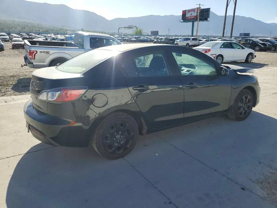 2011 MAZDA 3 I  