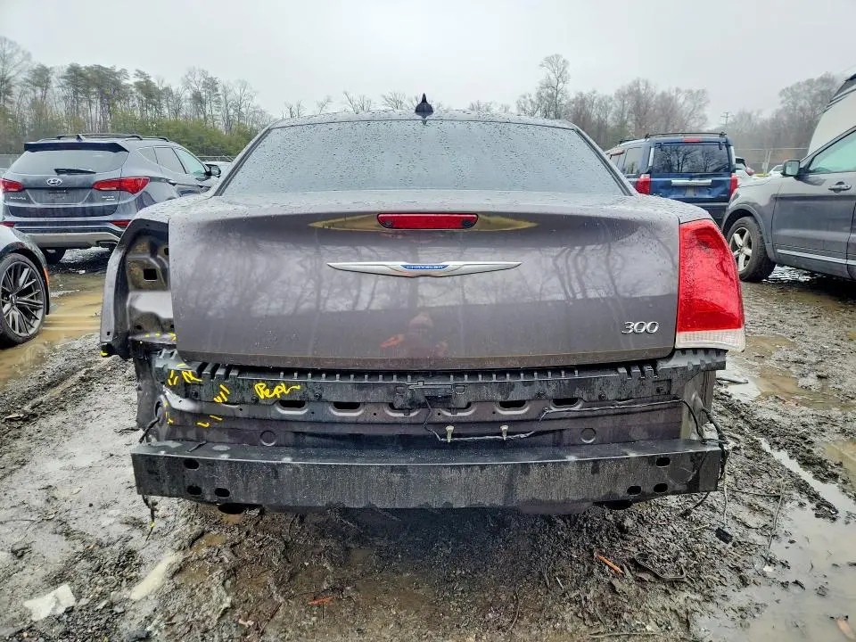2017 CHRYSLER 300 LIMITED  