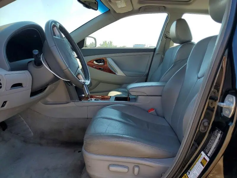 2010 TOYOTA CAMRY XLE V6  