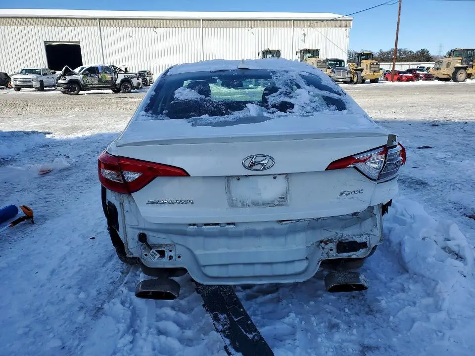 2016 HYUNDAI SONATA SPORT  