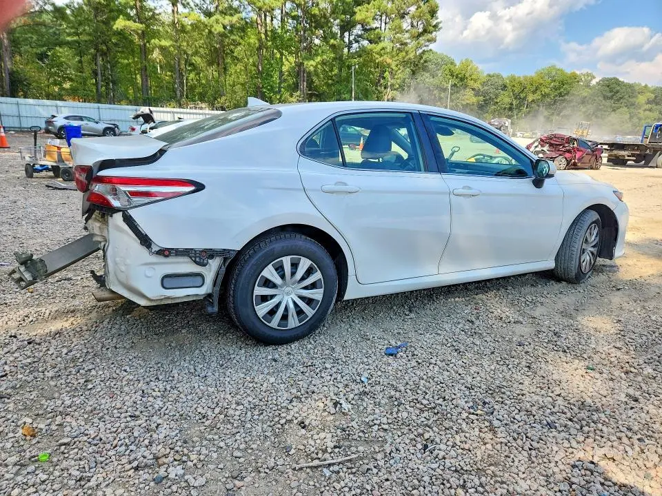 2019 TOYOTA CAMRY L  