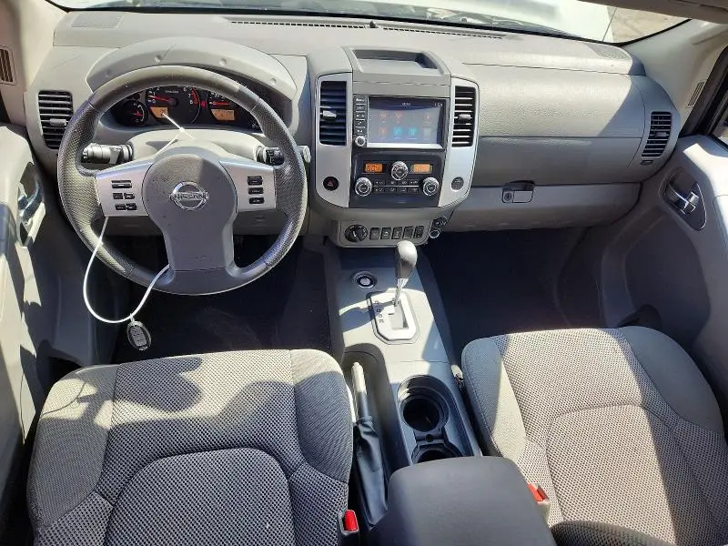 2021 NISSAN FRONTIER SV  