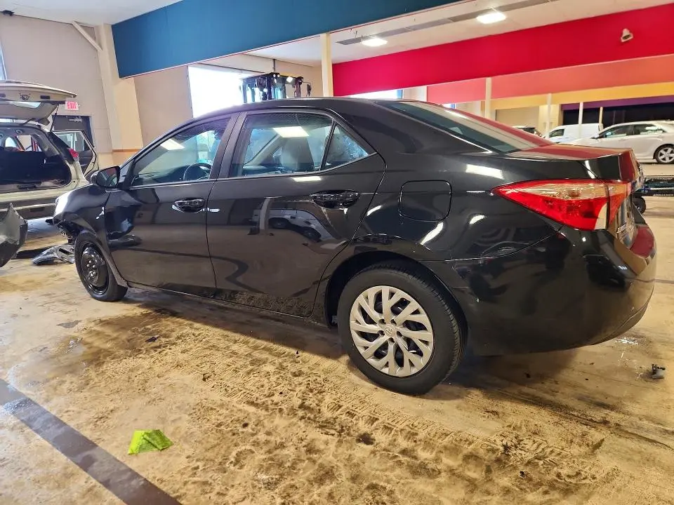 2017 TOYOTA COROLLA LE  