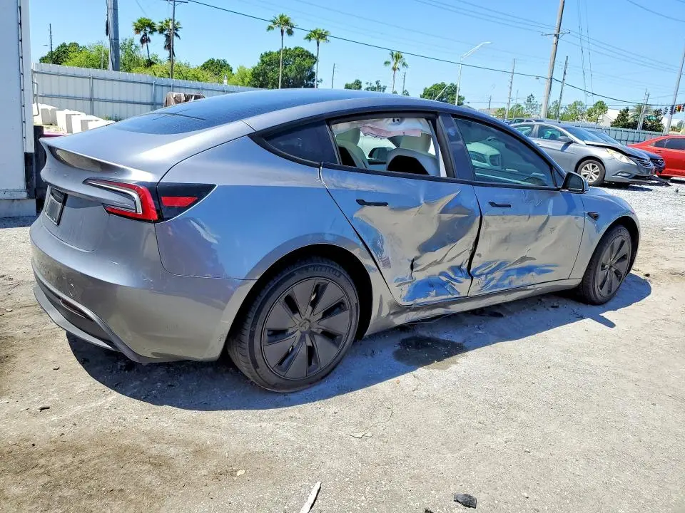 2025 TESLA MODEL 3   