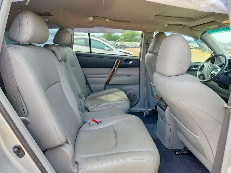 2013 TOYOTA HIGHLANDER LIMITED  