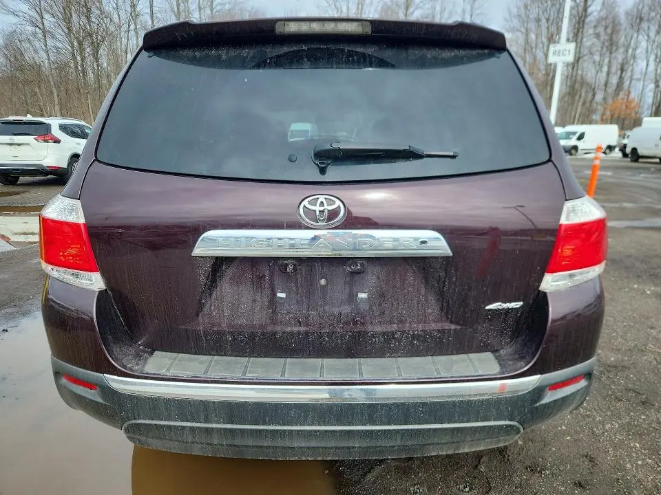 2013 TOYOTA HIGHLANDER BASE  