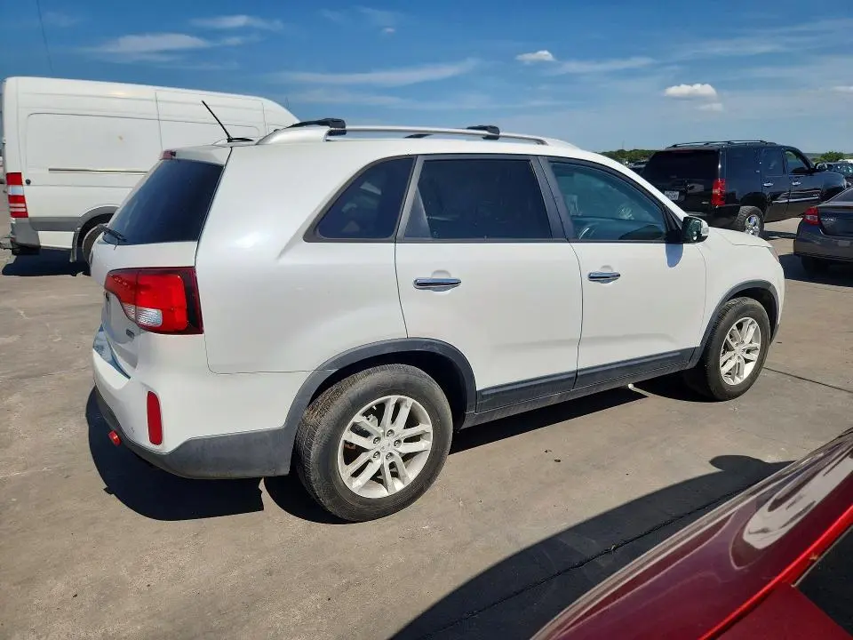 2014 KIA SORENTO LX  
