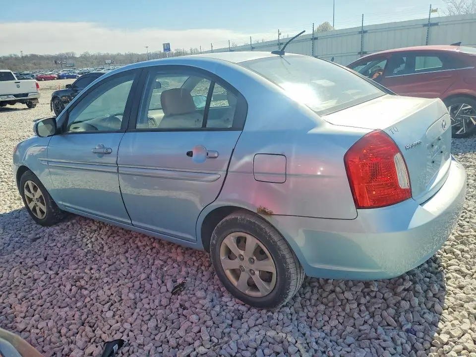 2010 HYUNDAI ACCENT GLS  